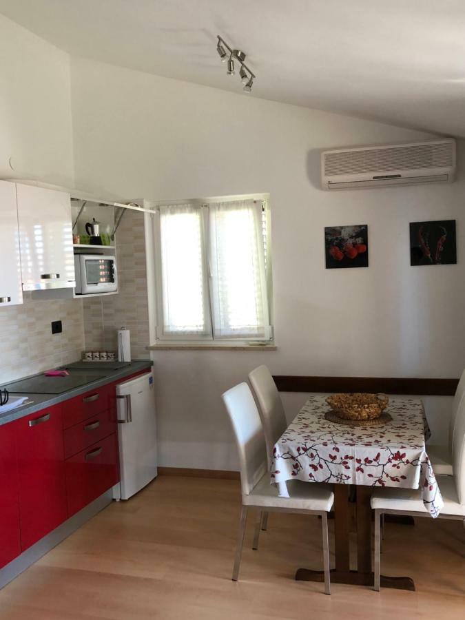 Residence4A-Appartamento Rosso ราฟนี ภายนอก รูปภาพ